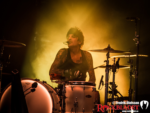 motley_crue_k2015_07
