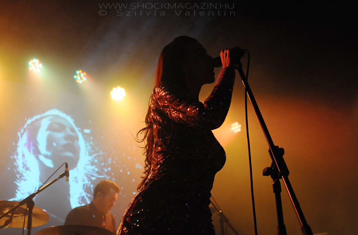 chrysta_bell_k2017_03