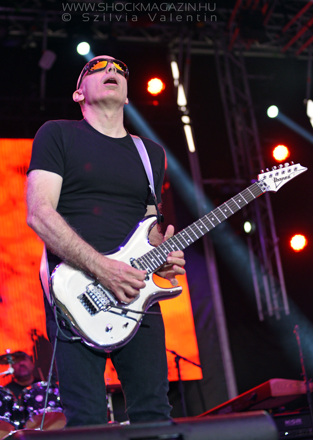joe_satriani_k2018_01