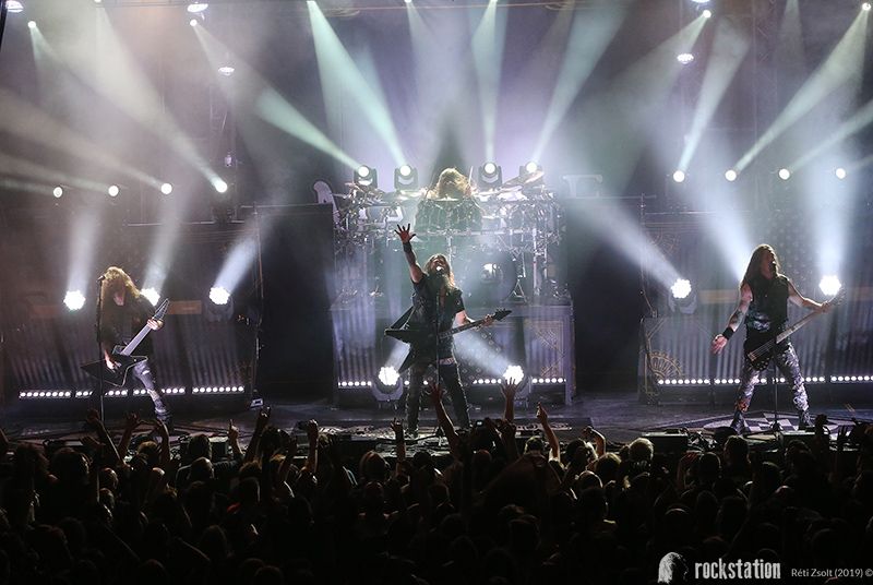 1022_machine_head3