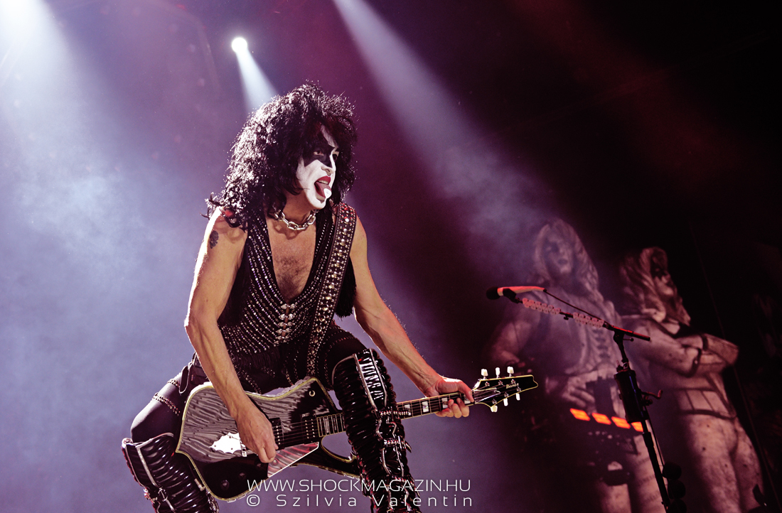 kiss_k2022_02