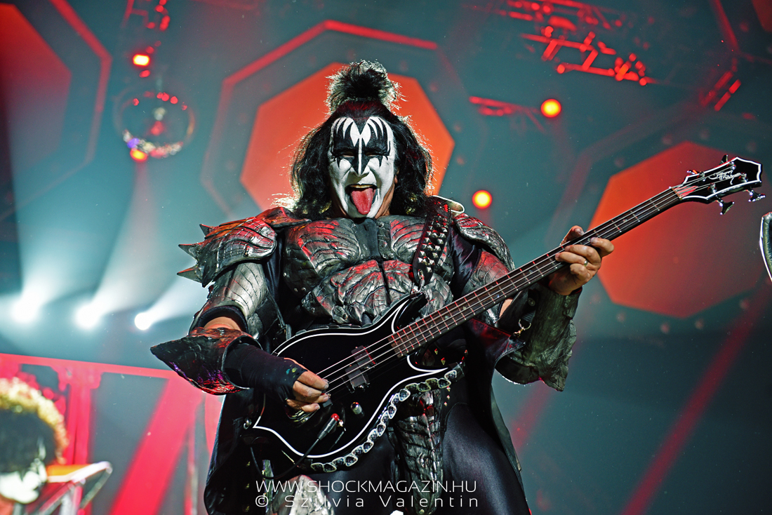 kiss_k2022_10